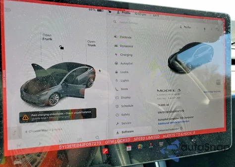 2018 Tesla Model 3 из США, поврежденный, VIN 5YJ3E1EB4JF087273